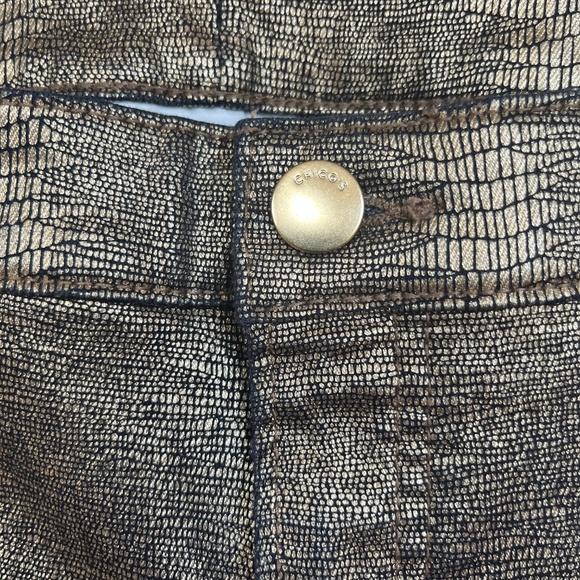 Chico's Metallic Gold Snake Print Stretch Denim Tapered Ankle Jeans Pants Sz 3.5 - Picture 5 of 8